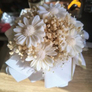 Candle Flower box ze świec sojowych – prezent na Komunia/Urodziny